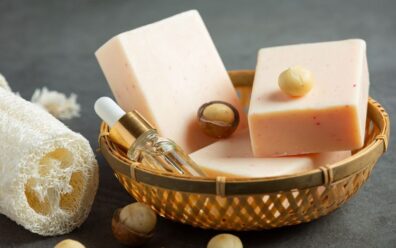 Top Ingredients To Look For In The Best Natural Soap In India