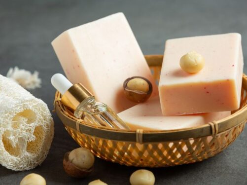 Top Ingredients To Look For In The Best Natural Soap In India